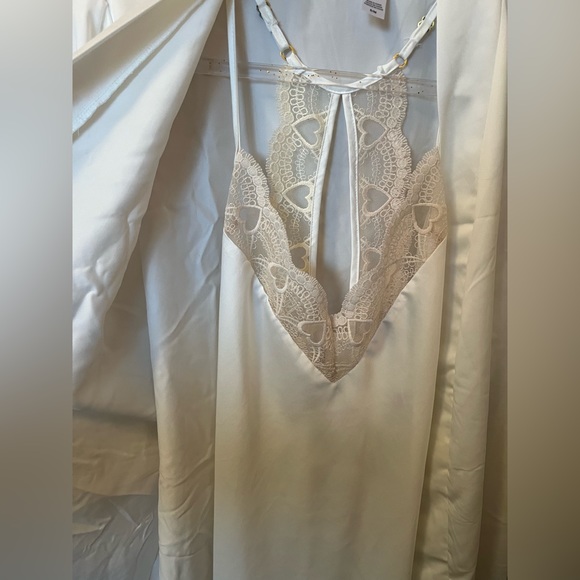 Flora by Flora  Nikrooz Kit Matte Chemise and Cover Up - Picture 5 of 9